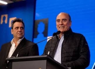 Francos presentó su renuncia como jefe de Gabinete y lo reemplazará Manuel Adorni: también sale del gabinete Catalán