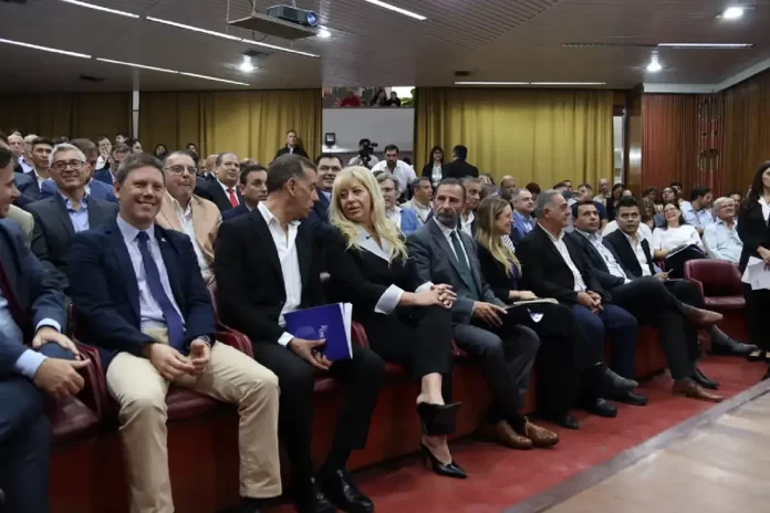 1200x800_participacin-ademas-chahla-juri-ediles-comision-anfiteatro-concejo-se-colmo-profesionales-actores-involucrados-1130028-201027