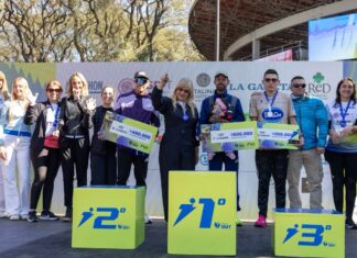 Más de mil corredores participaron en la media maratón SMT Corre