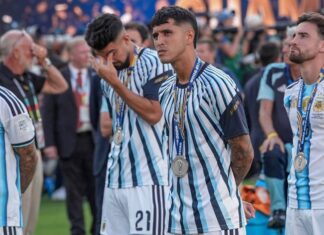 Exequiel Palacios expresó su dolor por la derrota ante España