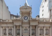 Milei defiende el ‘shutdown’ estatal y elogia a Scaloni