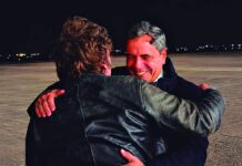 Lisandro Catalán se abrazó con Javier Milei en Tucumán