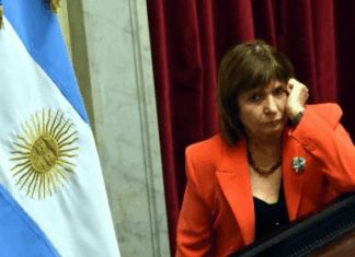 Bullrich tomó distancia de Milei: “Cruzó un límite” con los periodistas Bullrich tomó distancia de Milei: “Cruzó un límite” con los periodistas