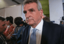 Rossi acusó al Gobierno de ser “cómplice de la fuga” de Flávio Bolsonaro Rossi acusó al Gobierno de ser “cómplice de la fuga” de Flávio Bolsonaro